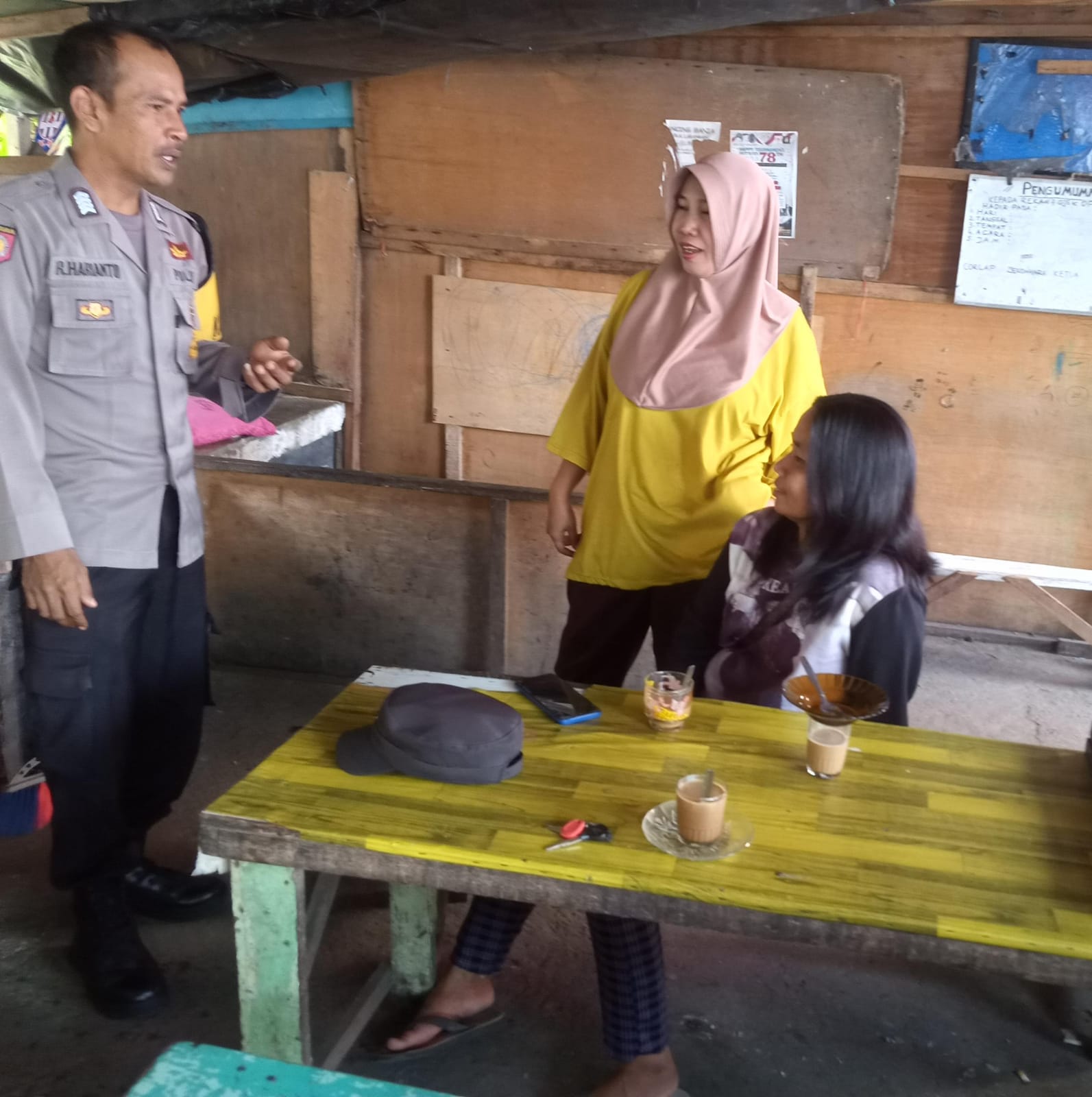 Bhabinkamtibmas Kelurahan Kubang Sirakuk Utara THTS Kepada Warga Binaan