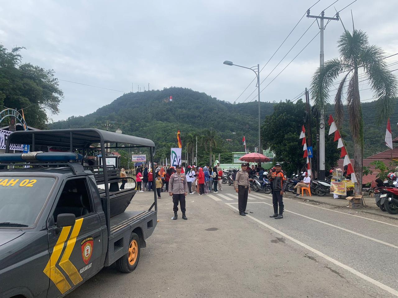 Polsek Sawahlunto Amankan Kegiatan Jalan Santai Di Kampung Teleng